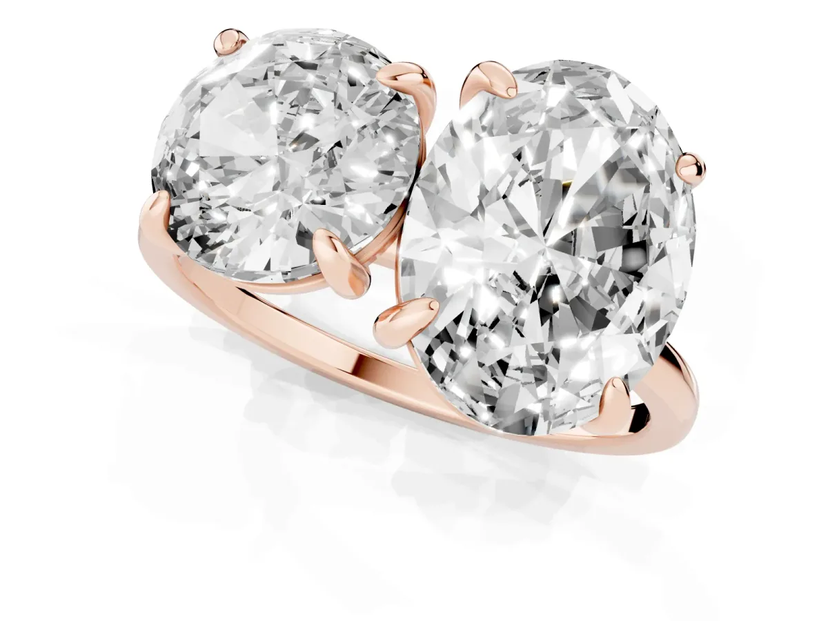 Round and Oval Toi Moi Ring with Prong Setting and Plain Band Rose gold