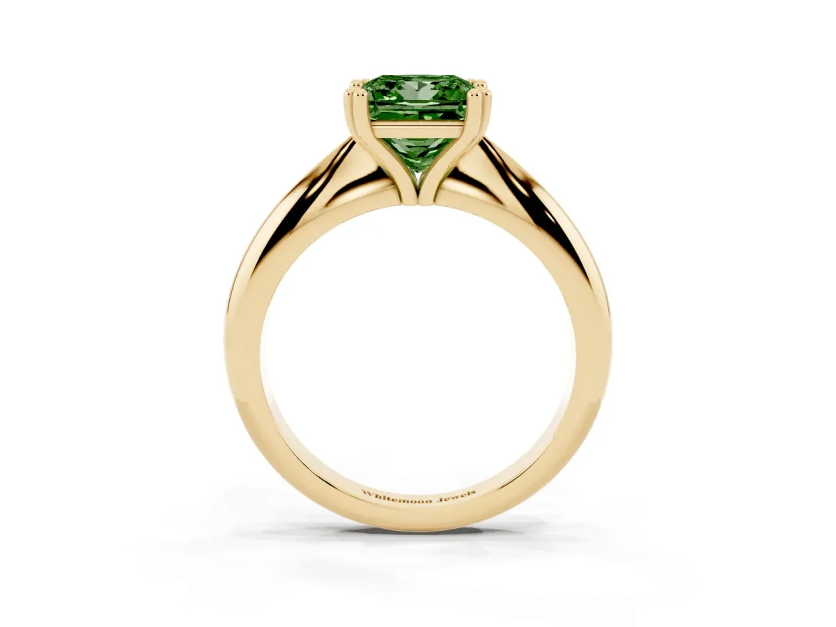 Fancy Green Princess Cut Cut Solitaire Engagement Ring with Tapered Band and Four-Prong Setting Yellow gold