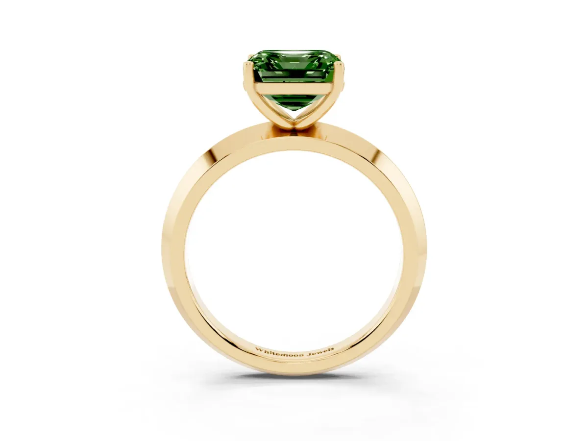 Fancy Green Asscher Cut Cut Solitaire Engagement Ring with Flat Band and Four-Prong Setting Yellow gold