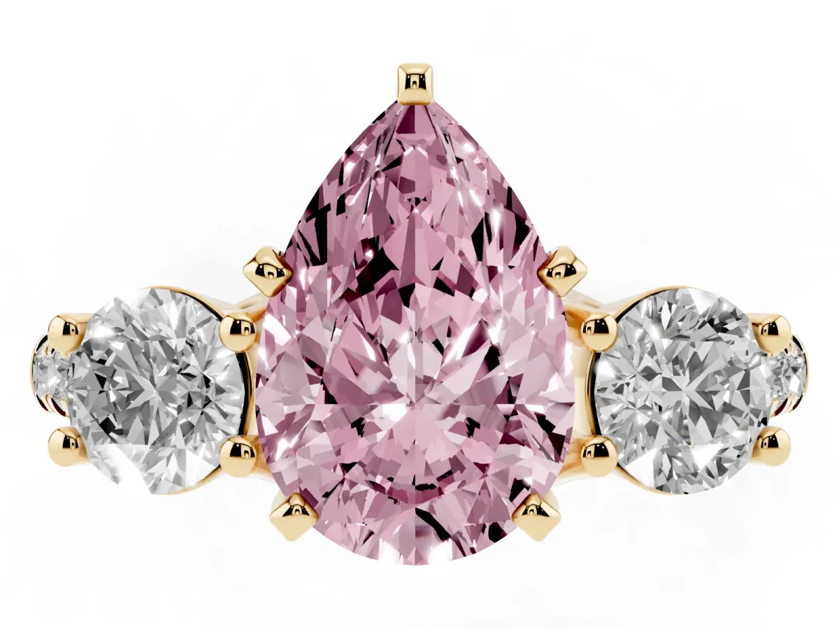 Fancy Pink Three-Stone Pear Cut Diamond Pavé Band with Four-Prong Setting Yellow gold