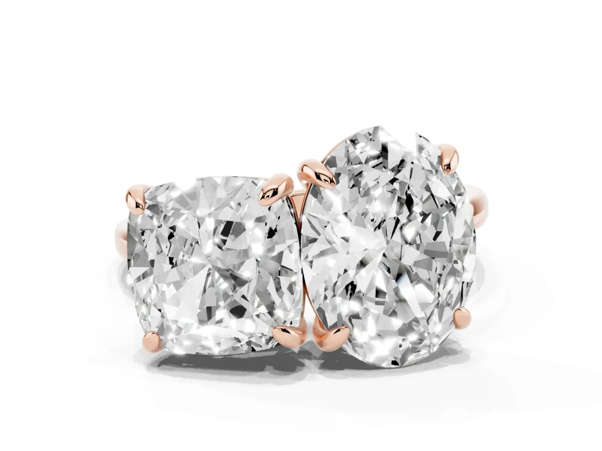 Oval and Cushion Toi Moi Ring with Prong Setting and Plain Band Rose gold