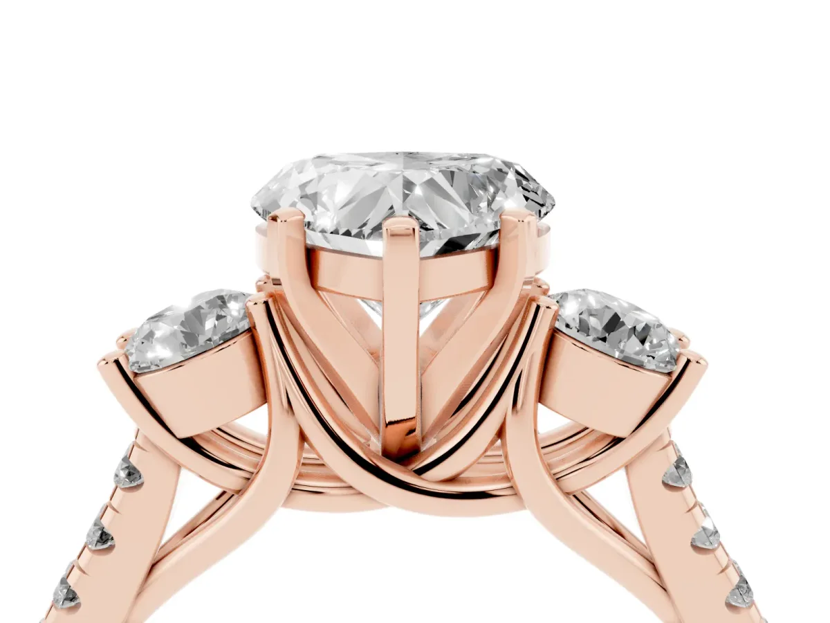 Three-Stone Heart Cut Diamond Pavé Band with Four-Prong Setting Rose gold