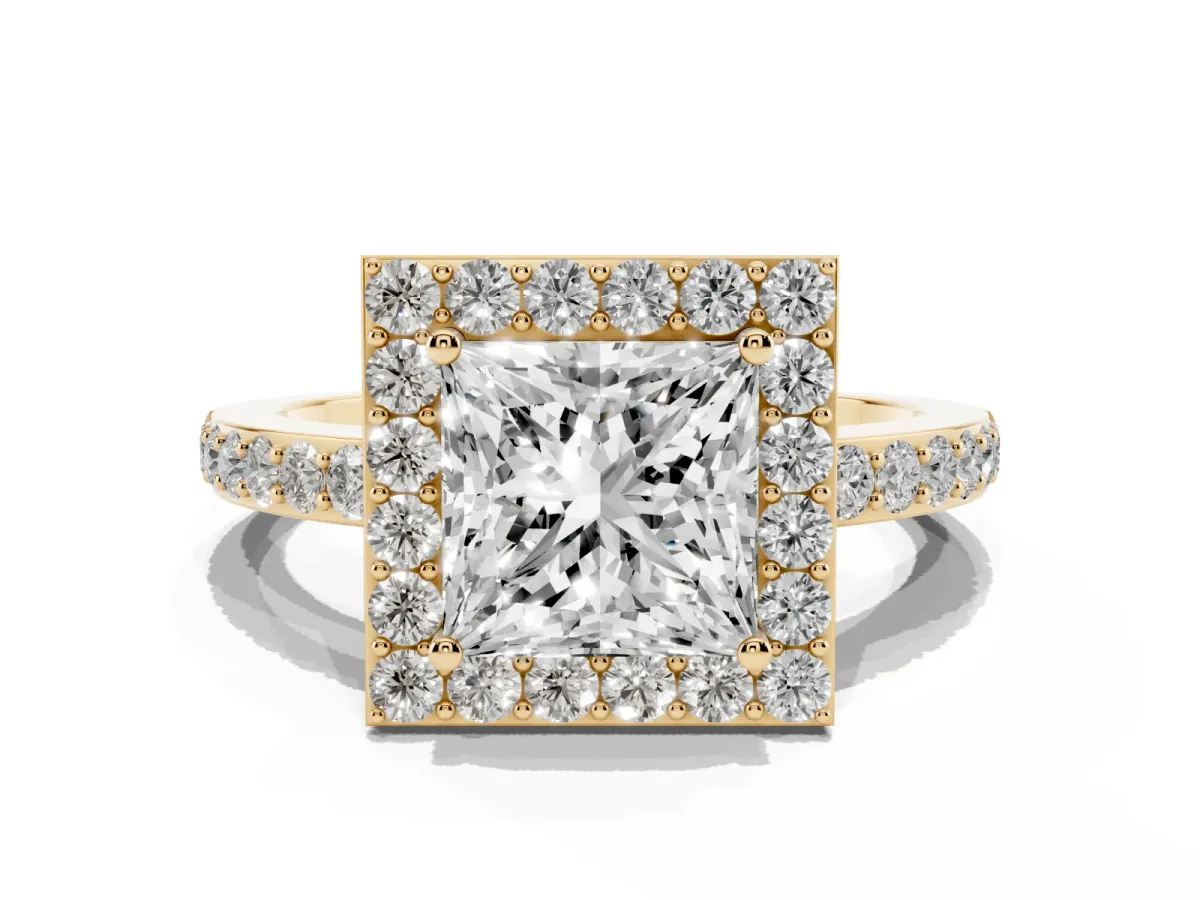 Princess Cut Halo Diamond Pavé Band Ring with Prong Setting Yellow gold