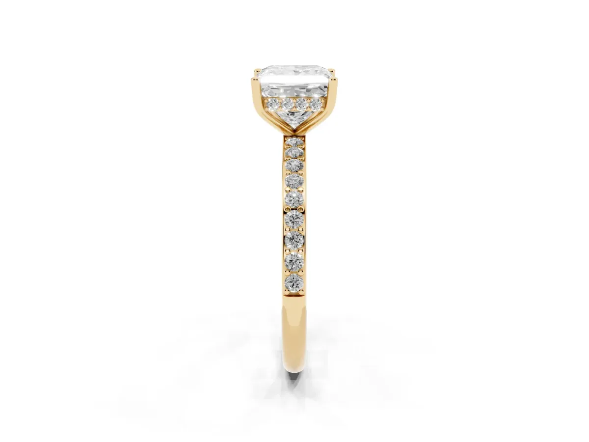 Princess Cut Cut Diamond Pavé Band Ring with Four-Prong Setting Yellow gold