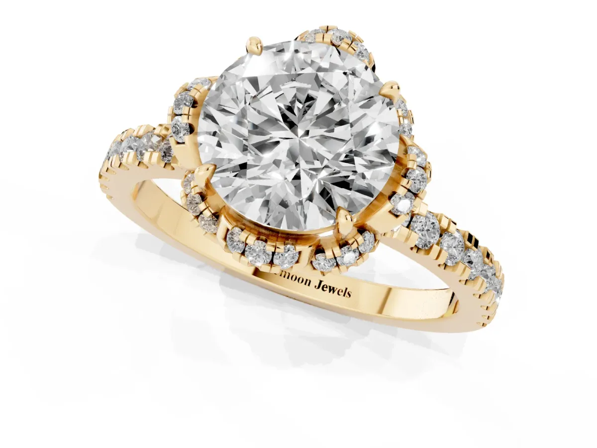 Round Cut Diamond Halo Pave Band with Four-Prong Setting Yellow gold