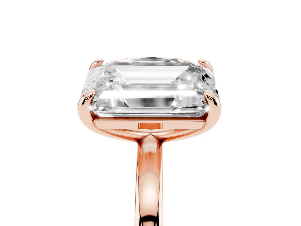 Oval and Radiant Toi Moi Ring with Prong Setting and Plain Band Rose gold
