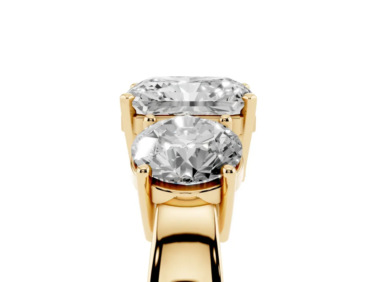 Three-Stone Radiant Cut Diamond Ring with Round Side Stones, Classic Band, and Four-Prong Setting Yellow gold