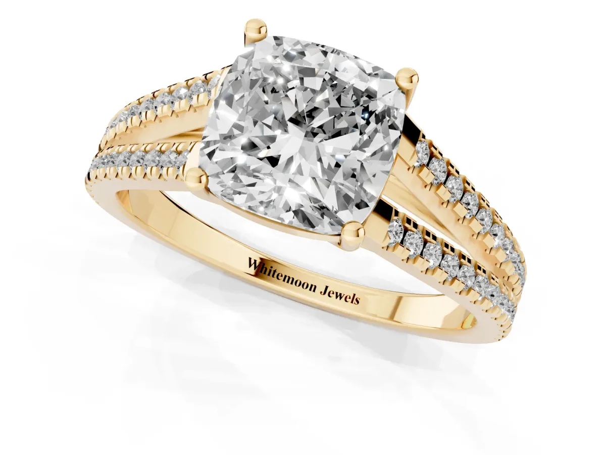 Cushion Cut Diamond Solitaire Engagement Ring with Split Shank Pavé Band Yellow gold