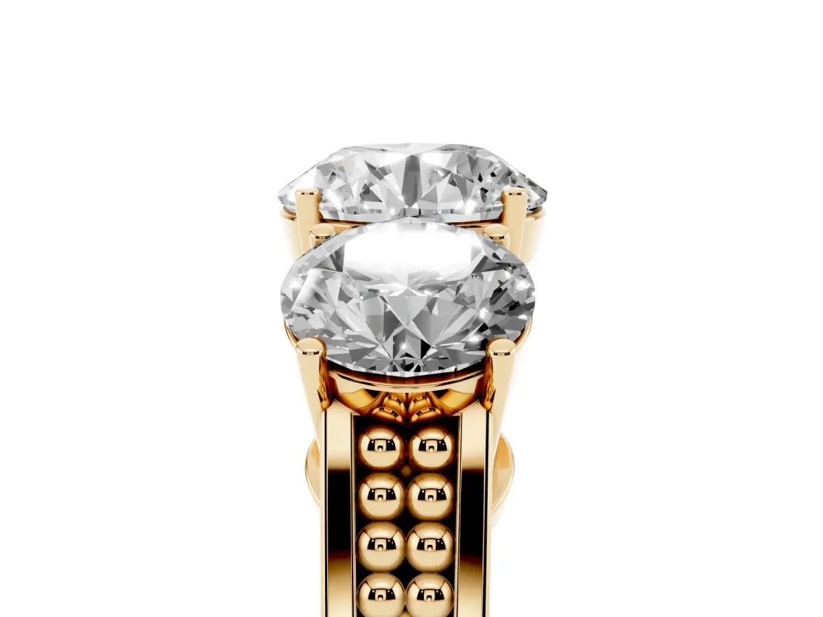 Round Cut Diamond Three-Stone Ring with Prong Setting and Textured Band Yellow gold