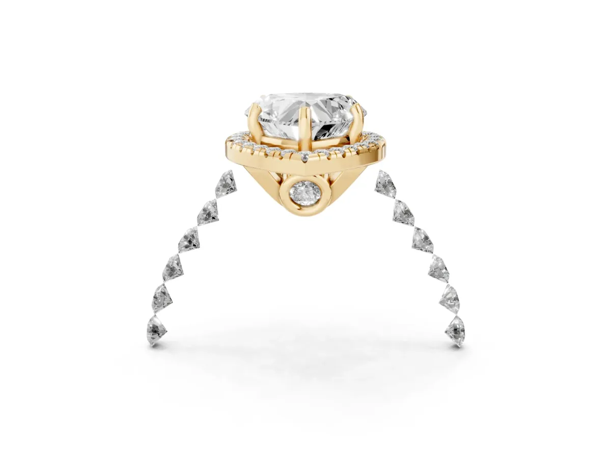 Heart Cut Halo Pavé Diamond Engagement Ring with Four-Prong Setting Yellow gold