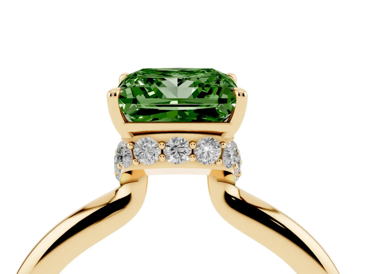 Fancy Green Princess Cut Brilliant Solitaire Engagement Ring with Six-Prong Setting and Classic Band Yellow gold