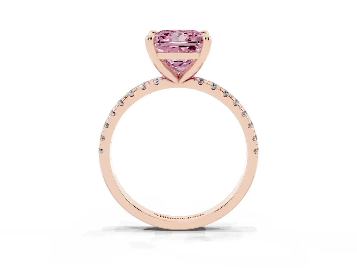 Fancy Pink Princess Cut Diamond Brilliant Solitaire Ring with Pavé Band and Four-Prong Setting Rose gold
