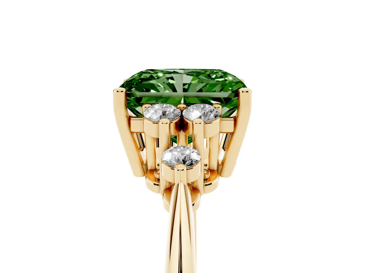 Fancy Green Radiant Cut Cut Diamond Cluster Ring with Solitaire Band and Four-Prong Setting Yellow gold