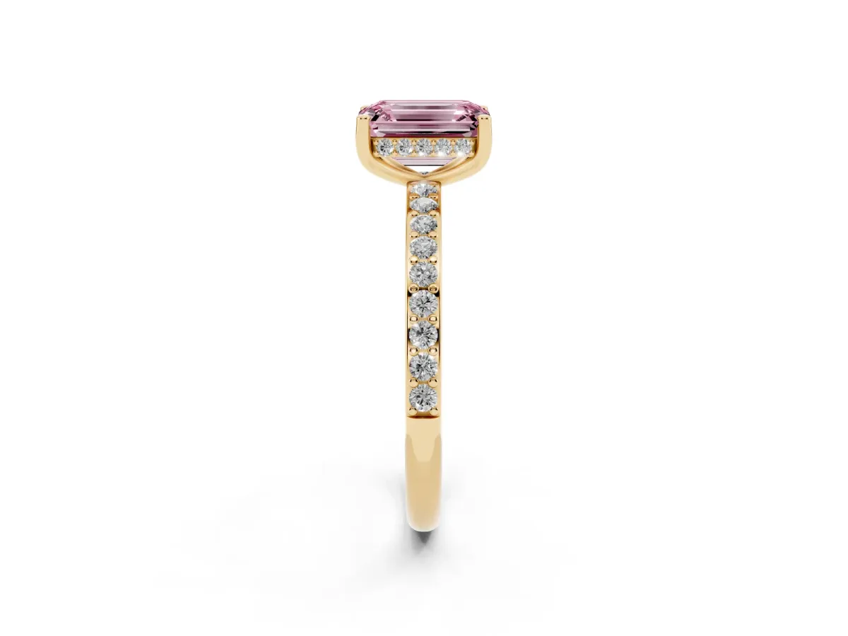 Fancy Pink Emerald Cut Cut Diamond Pavé Band Ring with Four-Prong Setting Yellow gold
