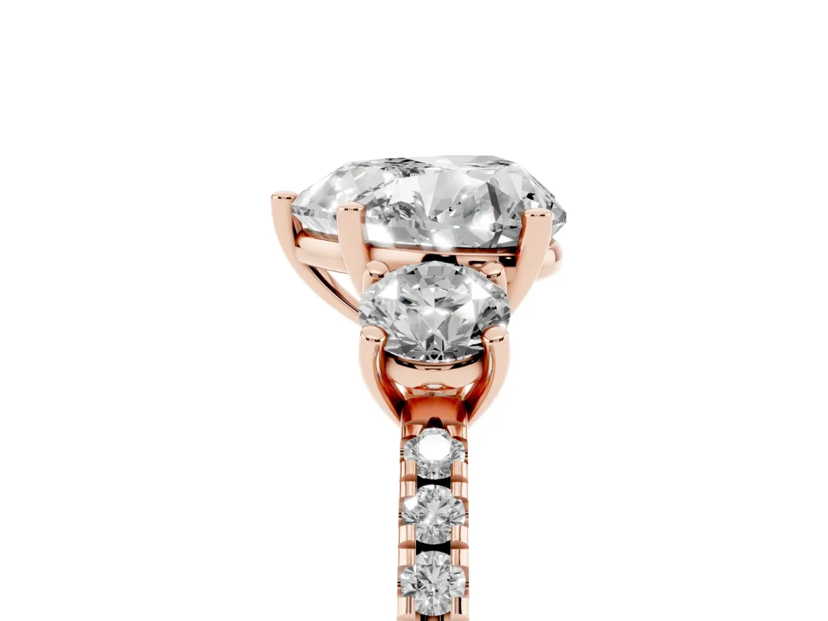 Three-Stone Heart Cut Cut Diamond Pavé Band with Prong Setting Rose gold