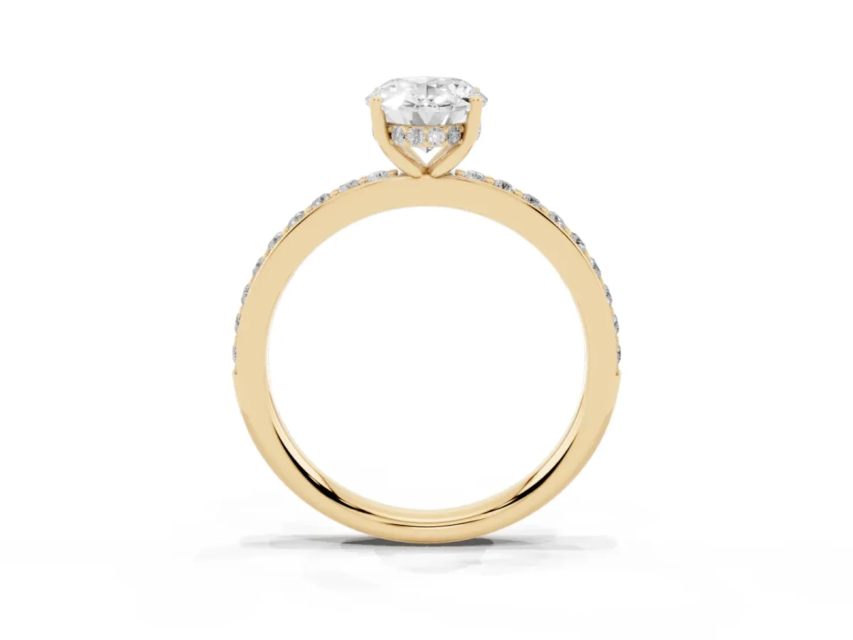 Oval Cut Cut Diamond Pavé Band Ring with Four-Prong Setting Yellow gold