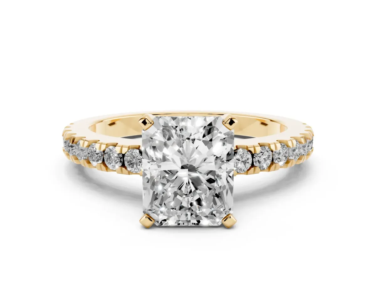 Radiant Cut Solitaire Diamond with Pavé Band and Four-Prong Setting Yellow gold