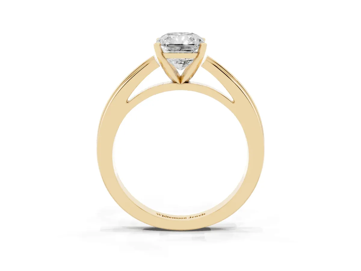 Radiant Cut Solitaire Diamond Ring with Four-Prong Setting and Classic Band Yellow gold