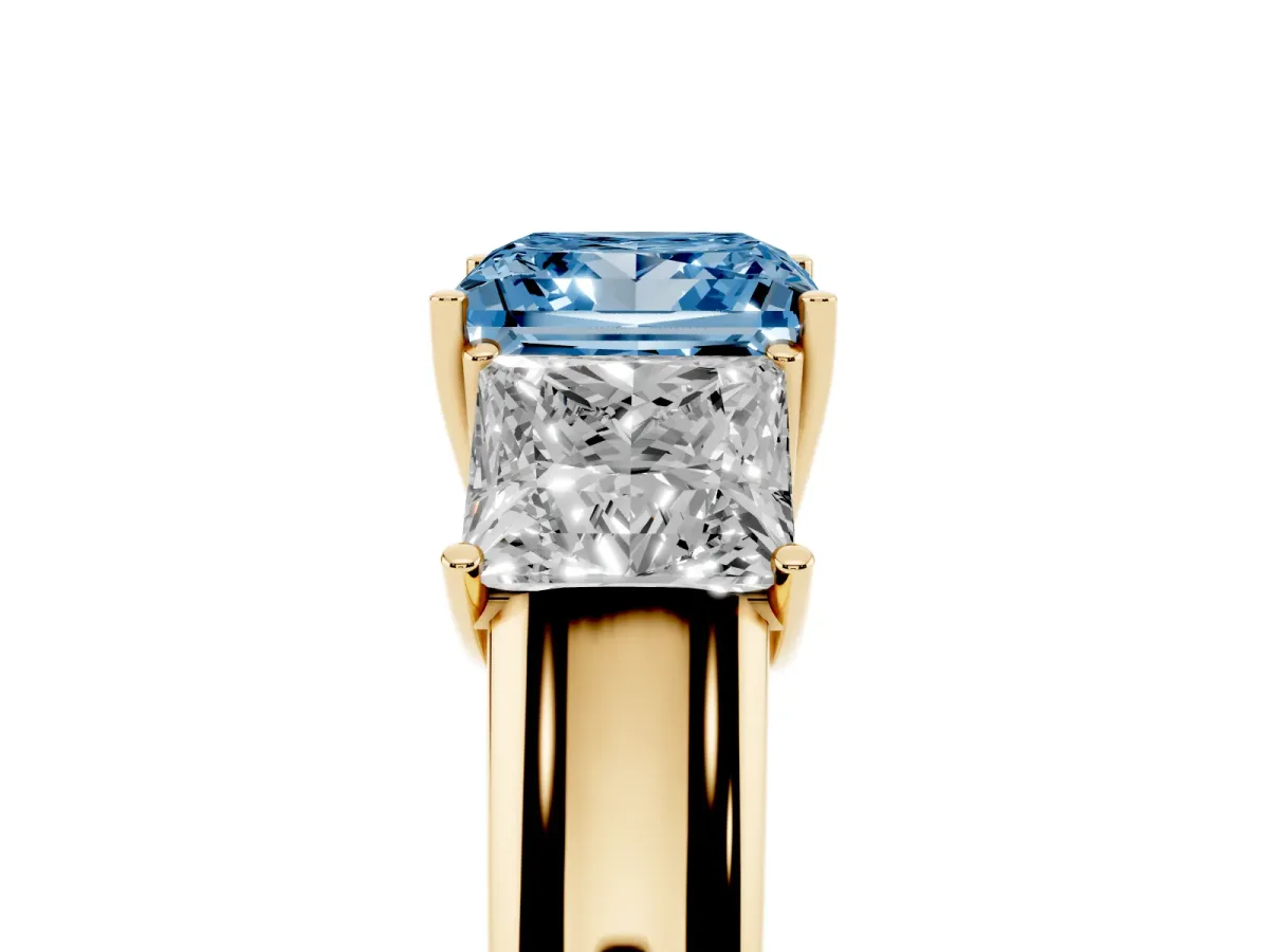 Fancy Blue Three-Stone Princess Cut Cut Diamond Ring with Prong Setting and Classic Band Yellow gold