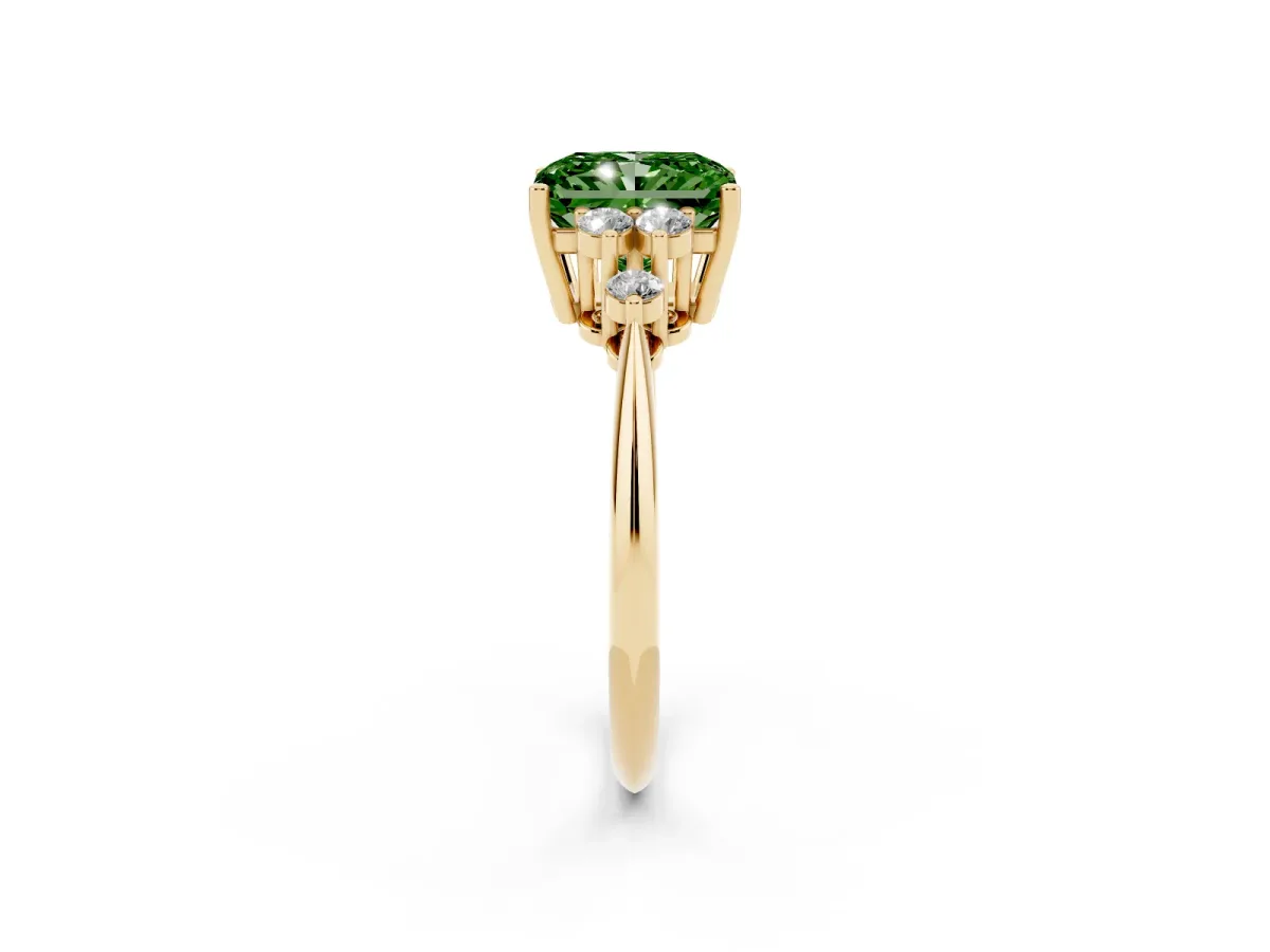 Fancy Green Radiant Cut Cut Diamond Cluster Ring with Solitaire Band and Four-Prong Setting Yellow gold