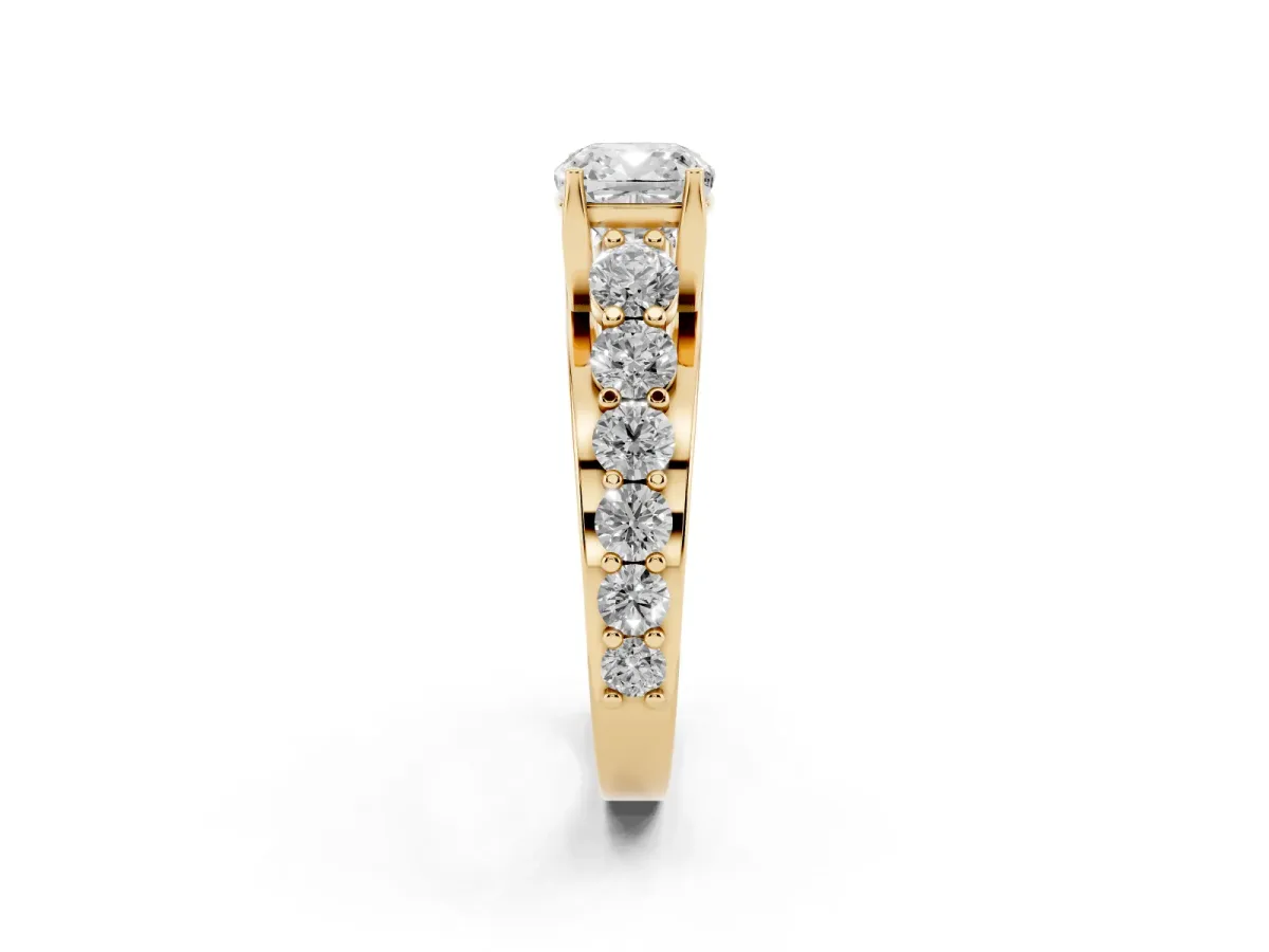 Cushion Cut Diamond Engagement Ring with Pavé Band and Four-Prong Setting Yellow gold