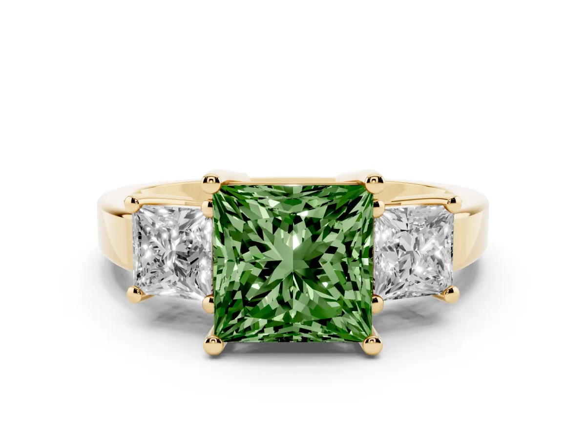 Fancy Green Three-Stone Princess Cut Cut Solitaire Ring with Prong Setting Yellow gold