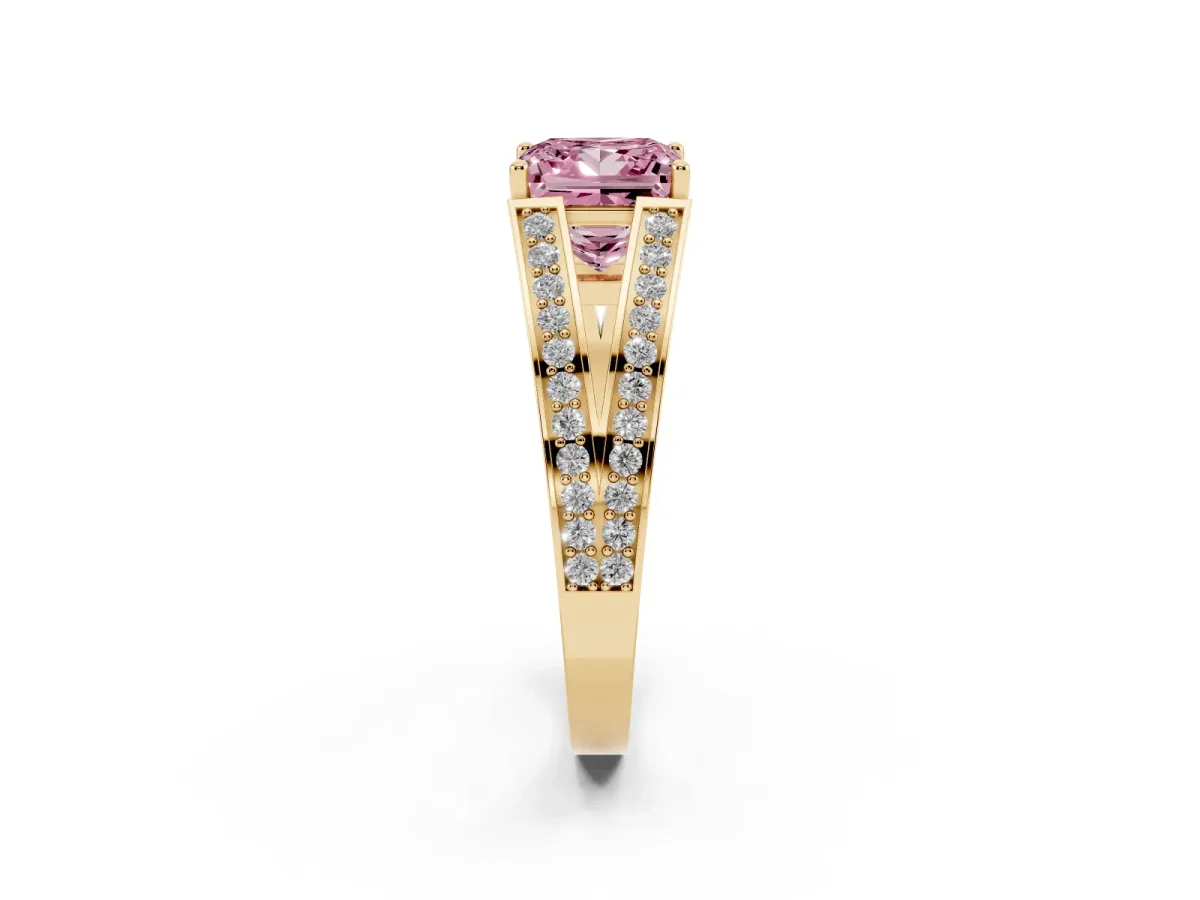 Fancy Pink Princess Cut Diamond Split Shank Ring with Pavé Band and Four-Prong Setting Yellow gold