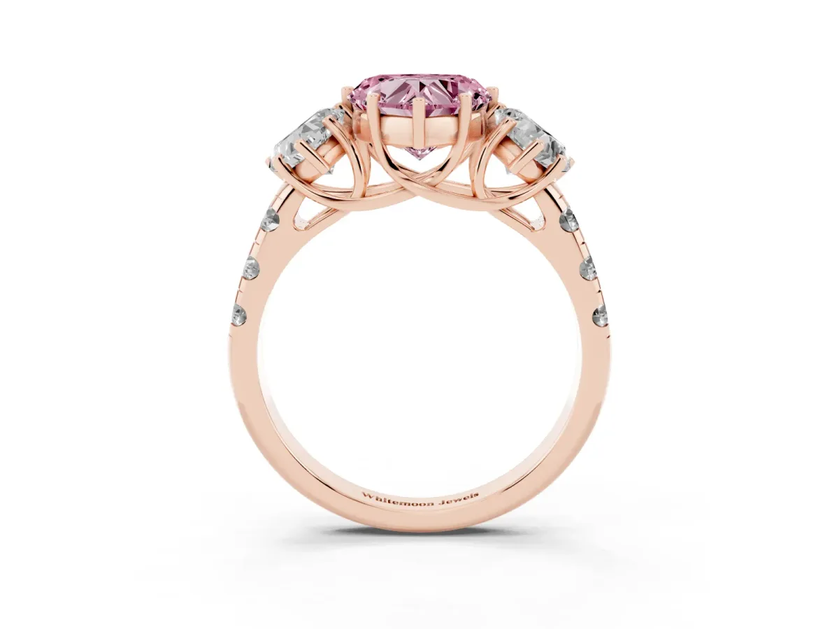 Fancy Pink Three-Stone Heart Cut Diamond Pavé Band with Prong Setting Rose gold