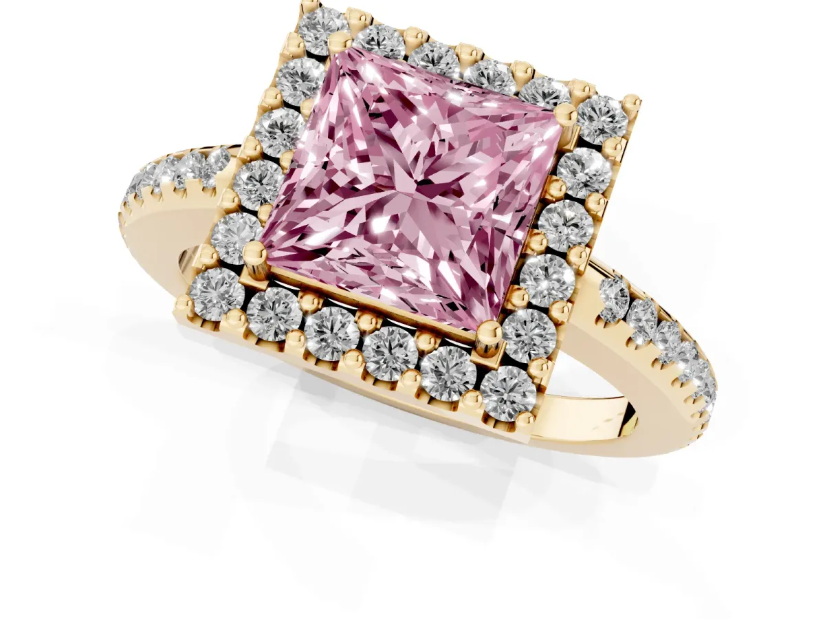 Fancy Pink Princess Cut Diamond Pavé Halo Ring with Four-Prong Setting Yellow gold