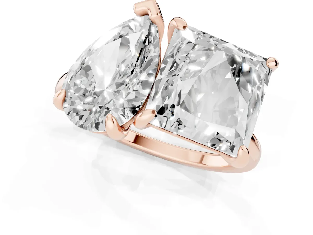 Pear and Princess Toi Moi Ring with Prong Setting and Plain Band Rose gold