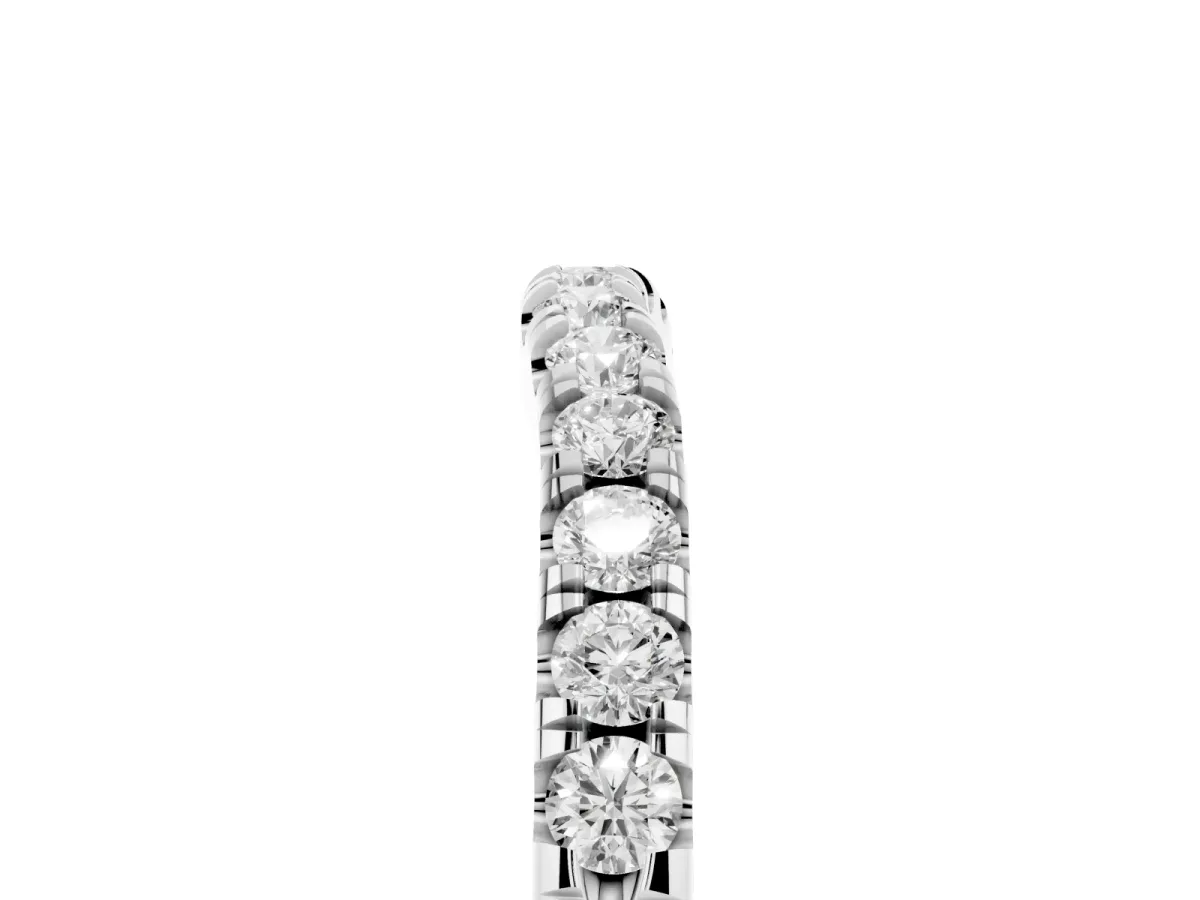 Round Diamond Pavé Curved Eternity Band with Shared Prong Setting Platinum
