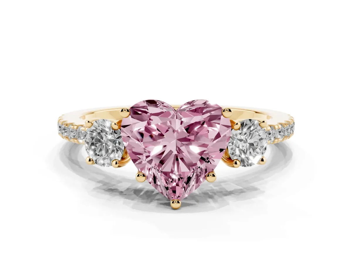 Fancy Pink Three-Stone Heart Cut Cut Diamond Pavé Band with Prong Setting Yellow gold
