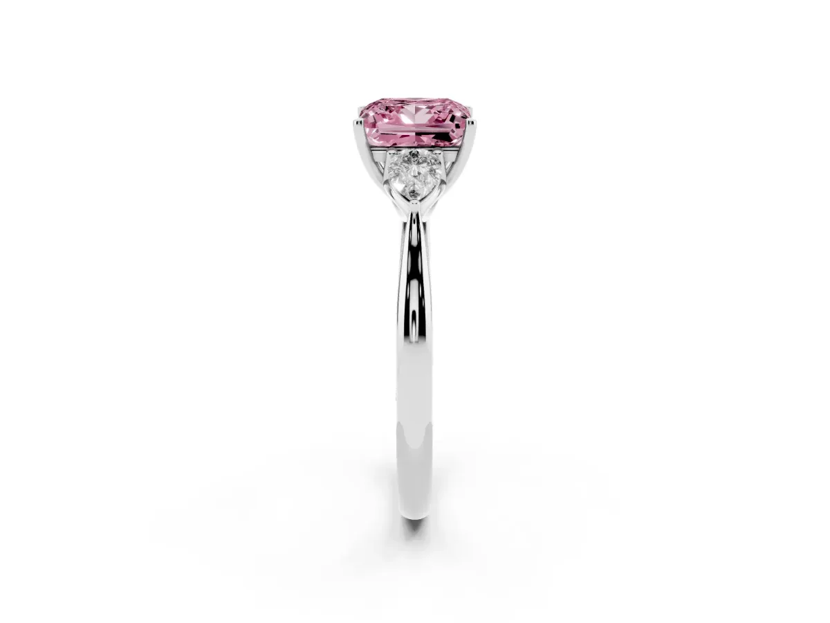 Fancy Pink Three-Stone Princess Cut Brilliant Diamond Solitaire Ring with Tapered Band and Four-Prong Setting White gold