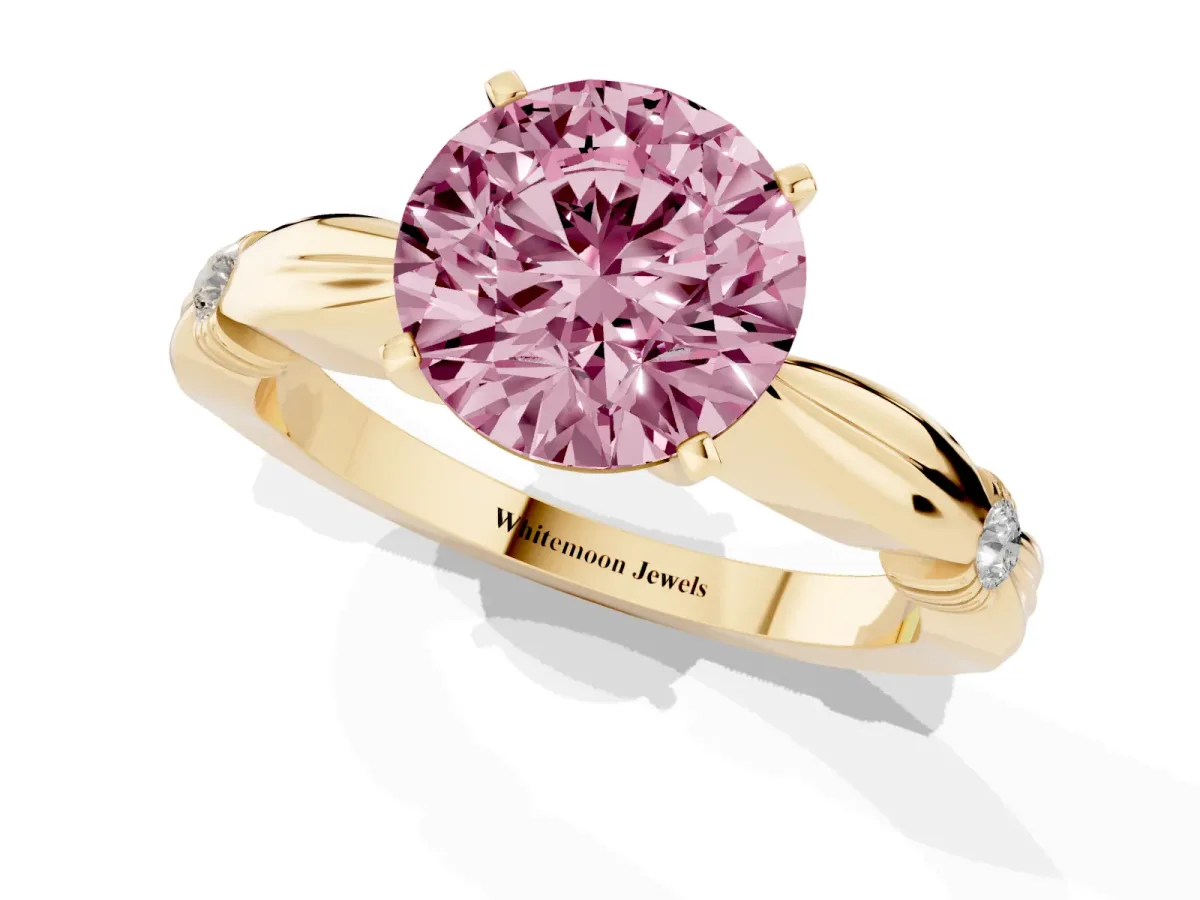 Fancy Pink Round Cut Solitaire Diamond Twisted Band with Four-Prong Setting Yellow gold