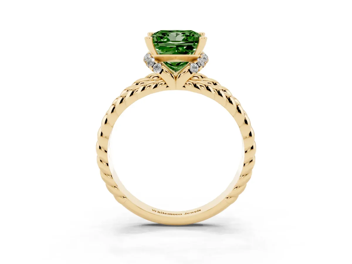 Fancy Green Princess Cut Halo Twisted Band Four-Prong Ring Yellow gold