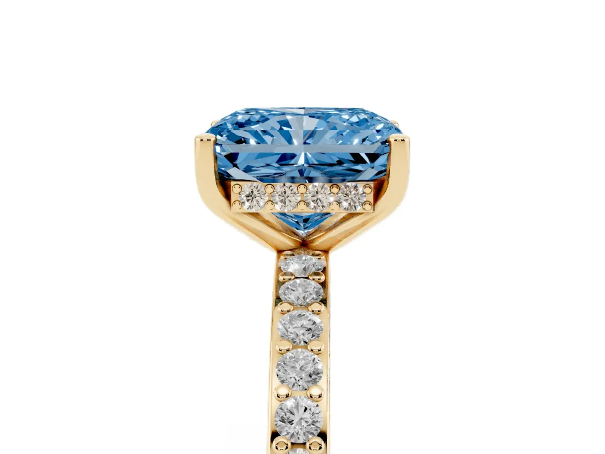 Fancy Blue Radiant Cut Cut Diamond Pavé Band Ring with Four-Prong Setting Yellow gold