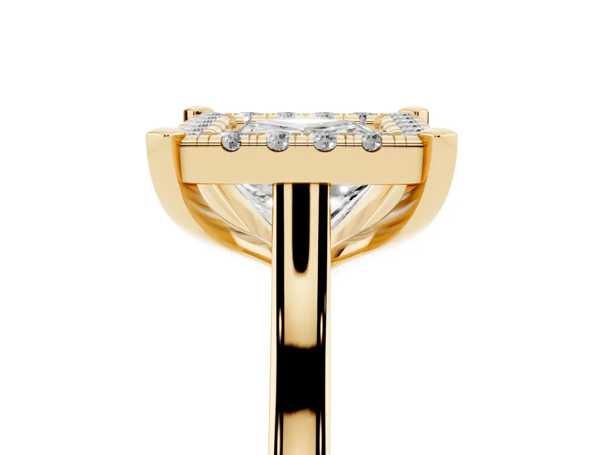 Princess Cut Diamond Cluster Halo Solitaire with Four-Prong Setting Yellow gold