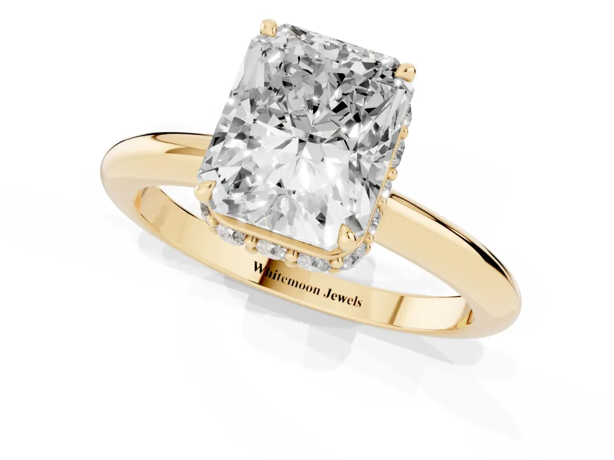 Radiant Cut Brilliant Solitaire Engagement Ring with Six-Prong Setting and Classic Band Yellow gold