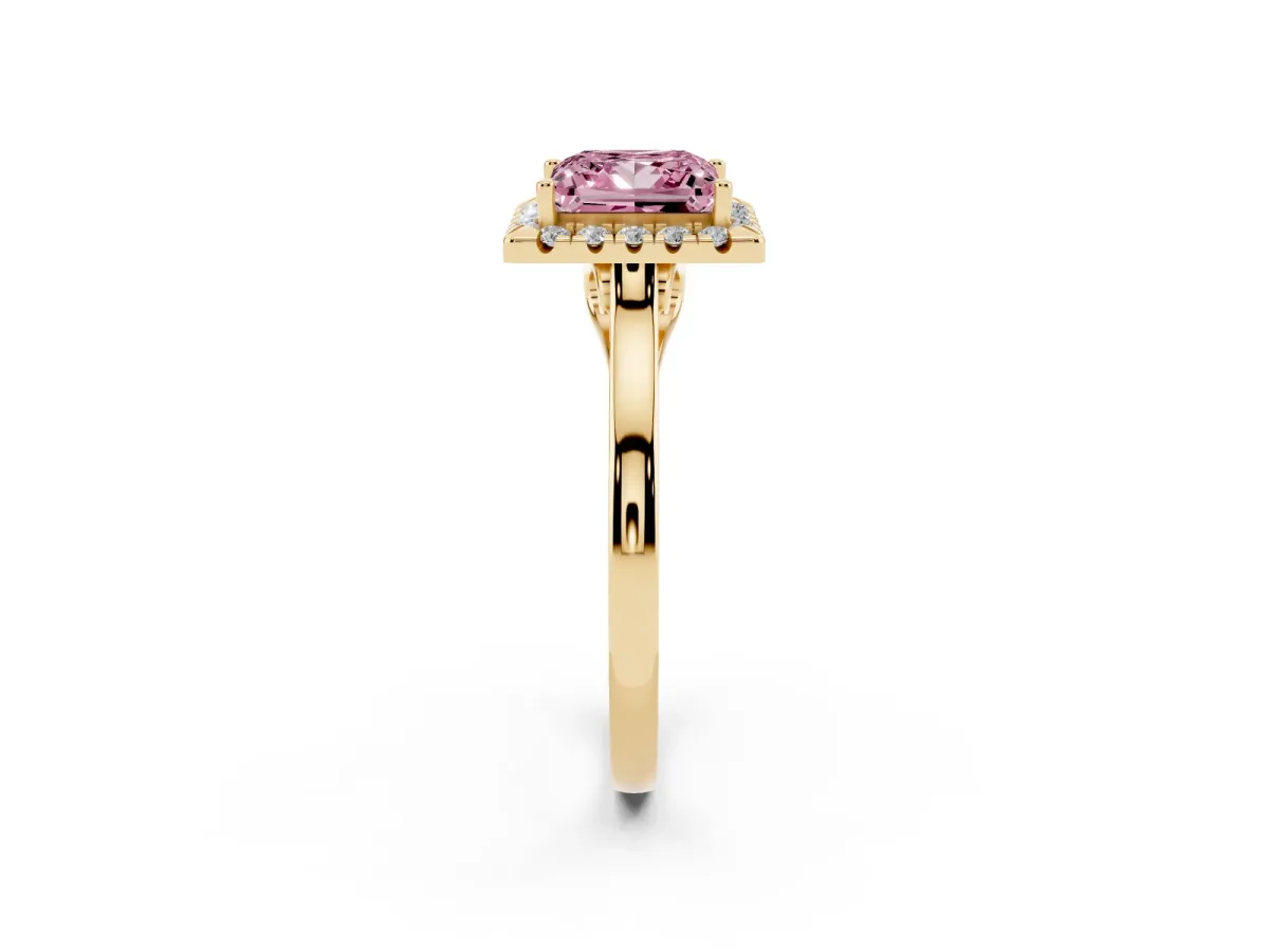 Fancy Pink Princess Cut Halo Round Diamond Solitaire Ring with Pavé Band and Four-Prong Setting Yellow gold