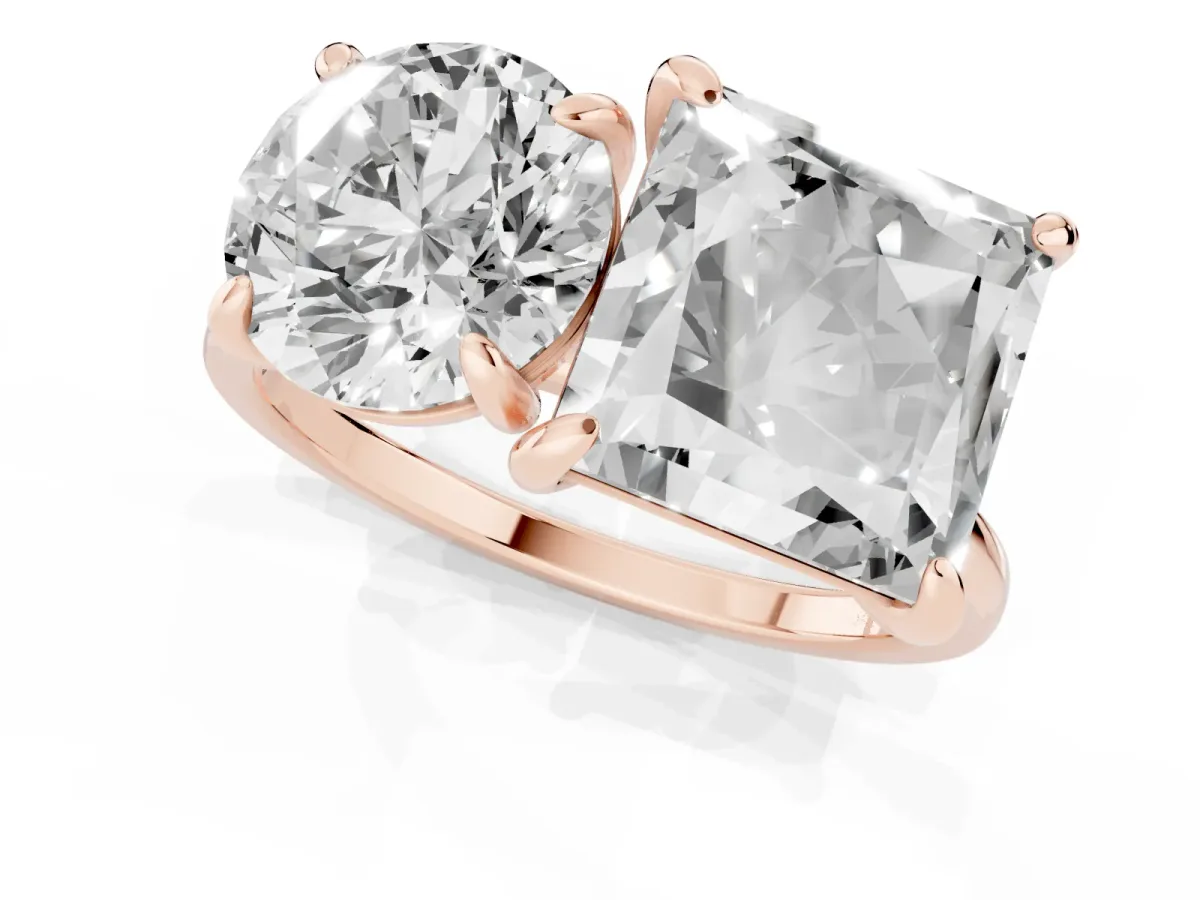 Round and Princess Toi Moi Ring with Prong Setting and Plain Band Rose gold