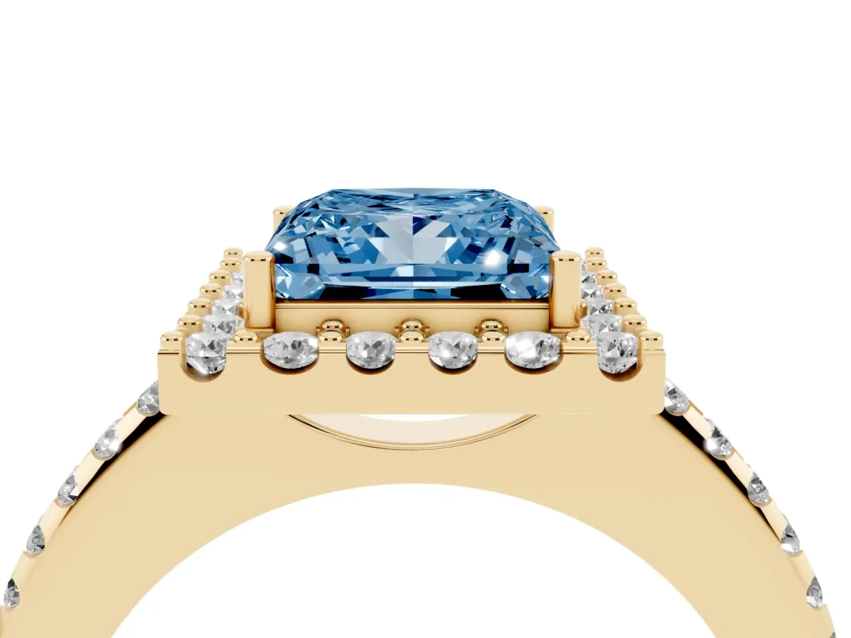 Fancy Blue Princess Cut Diamond Pavé Halo Ring with Four-Prong Setting Yellow gold