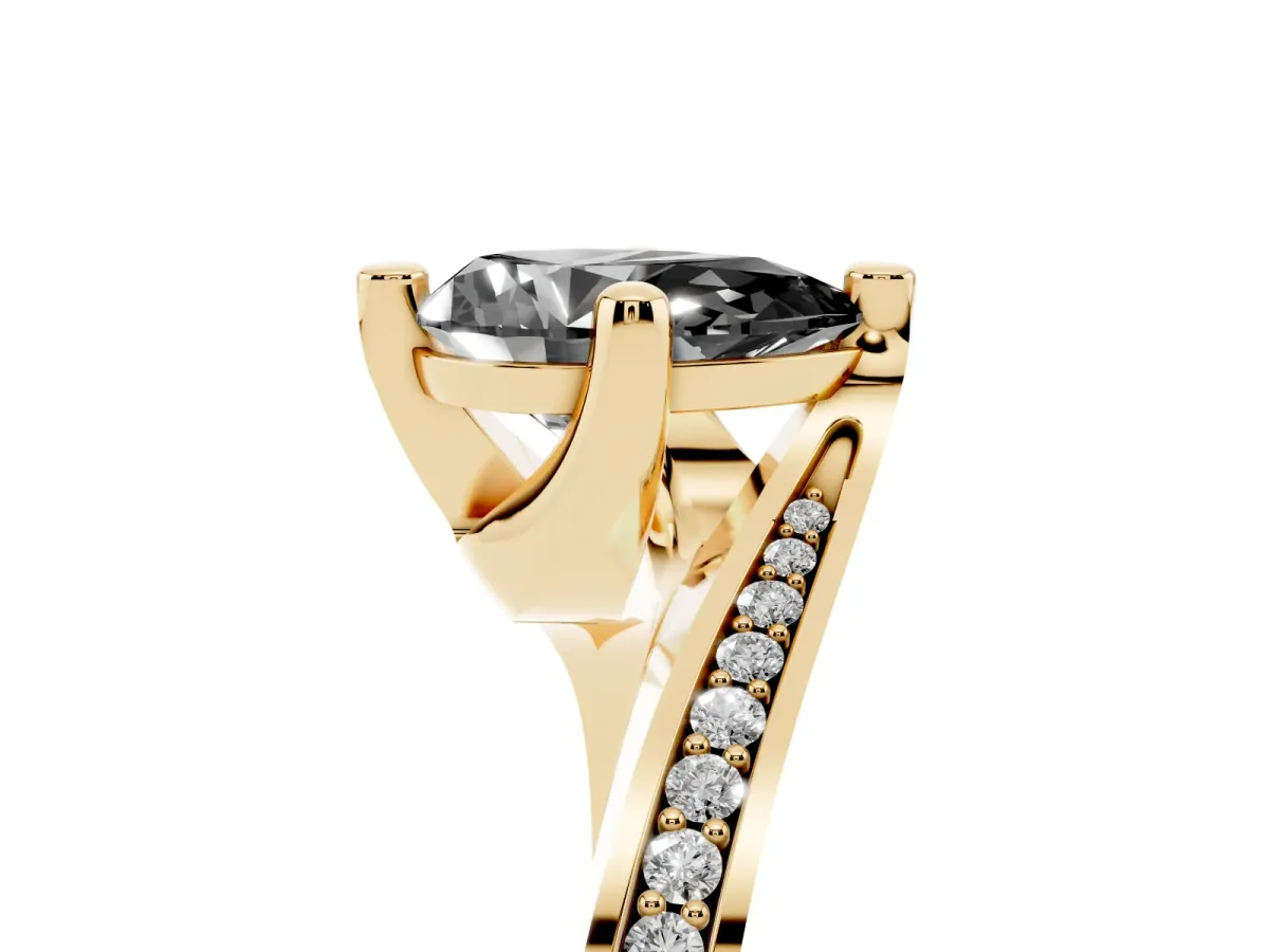 Fancy Black Pear Cut Solitaire Diamond Twist Band with Pavé Setting and Four-Prong Setting Yellow gold