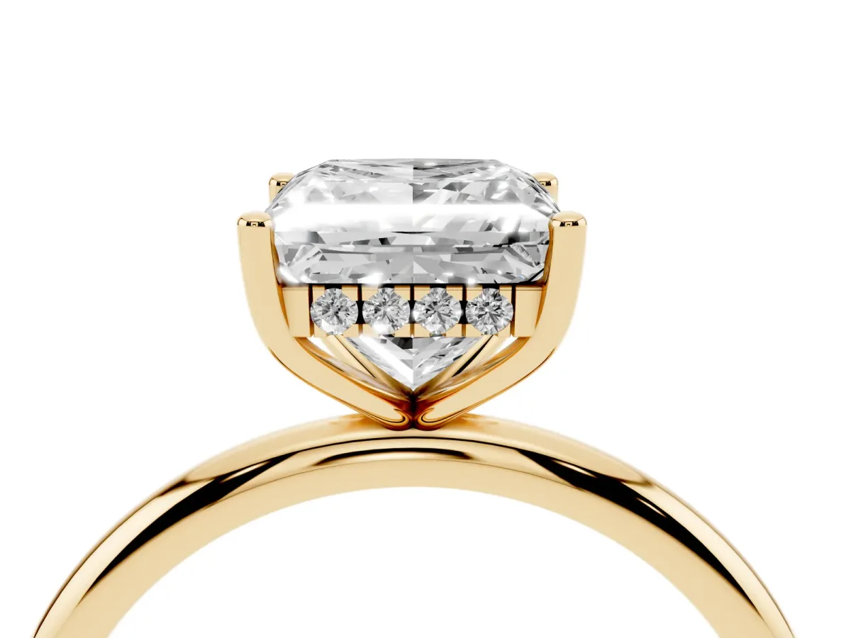 Princess Cut Cut Solitaire Engagement Ring with Four-Prong Setting and Classic Band Yellow gold