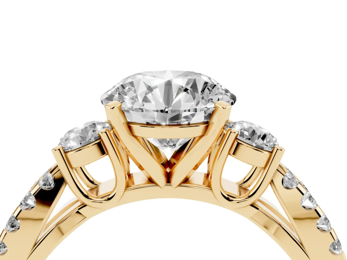 Round Cut Diamond Three-Stone Ring with Pavé Split Shank and Four-Prong Setting Yellow gold