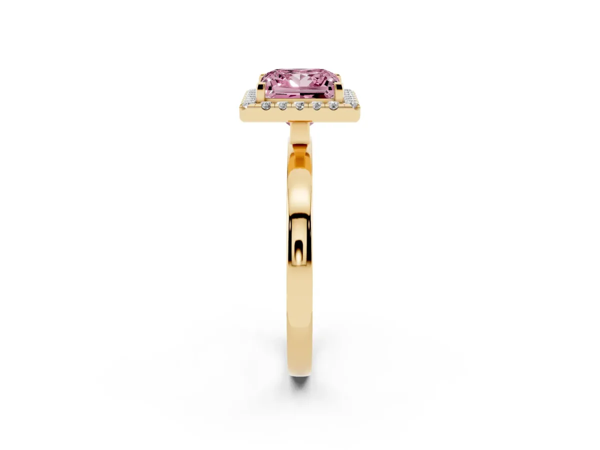 Fancy Pink Princess Cut Halo Diamond Solitaire with Pavé Band and Four-Prong Setting Yellow gold