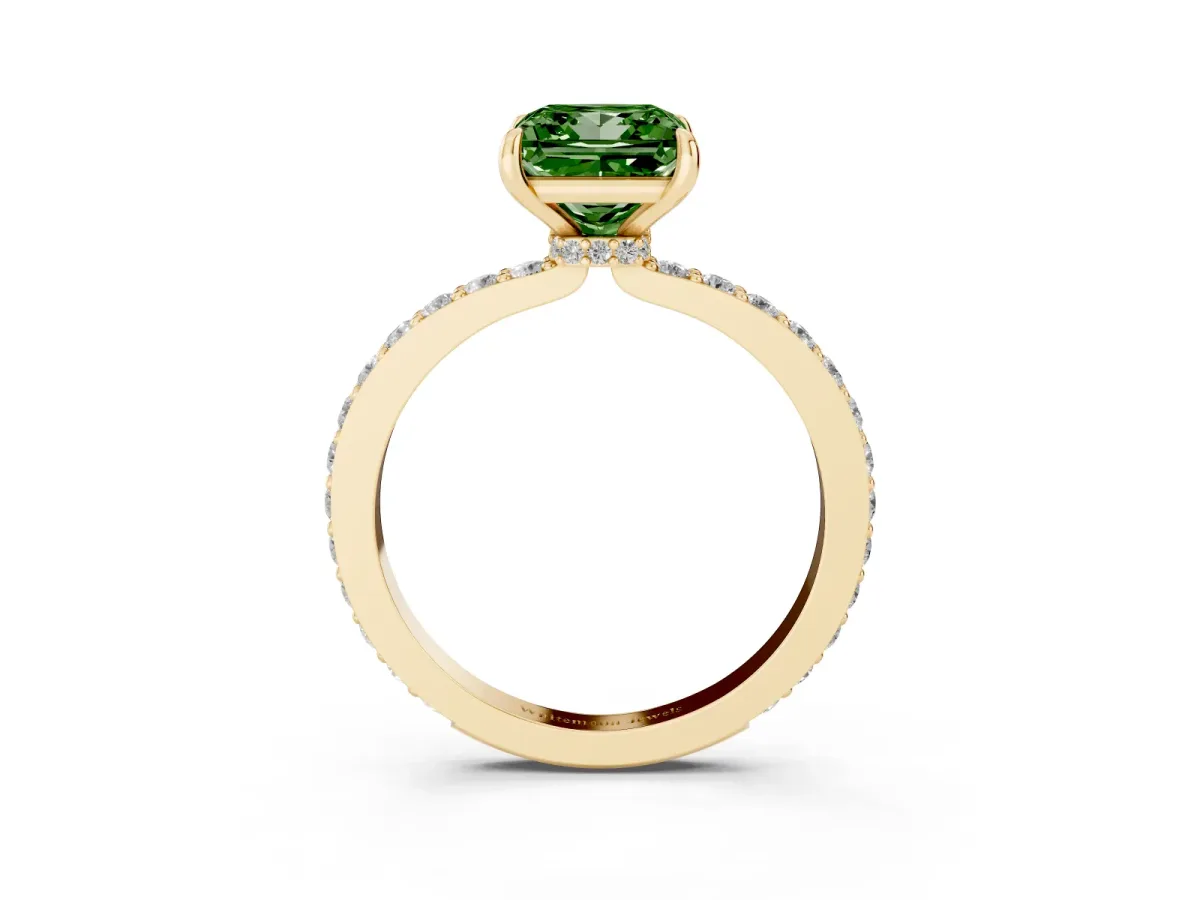 Fancy Green Princess Cut Diamond Pavé Engagement Ring with Round Accents and Prong Setting Yellow gold