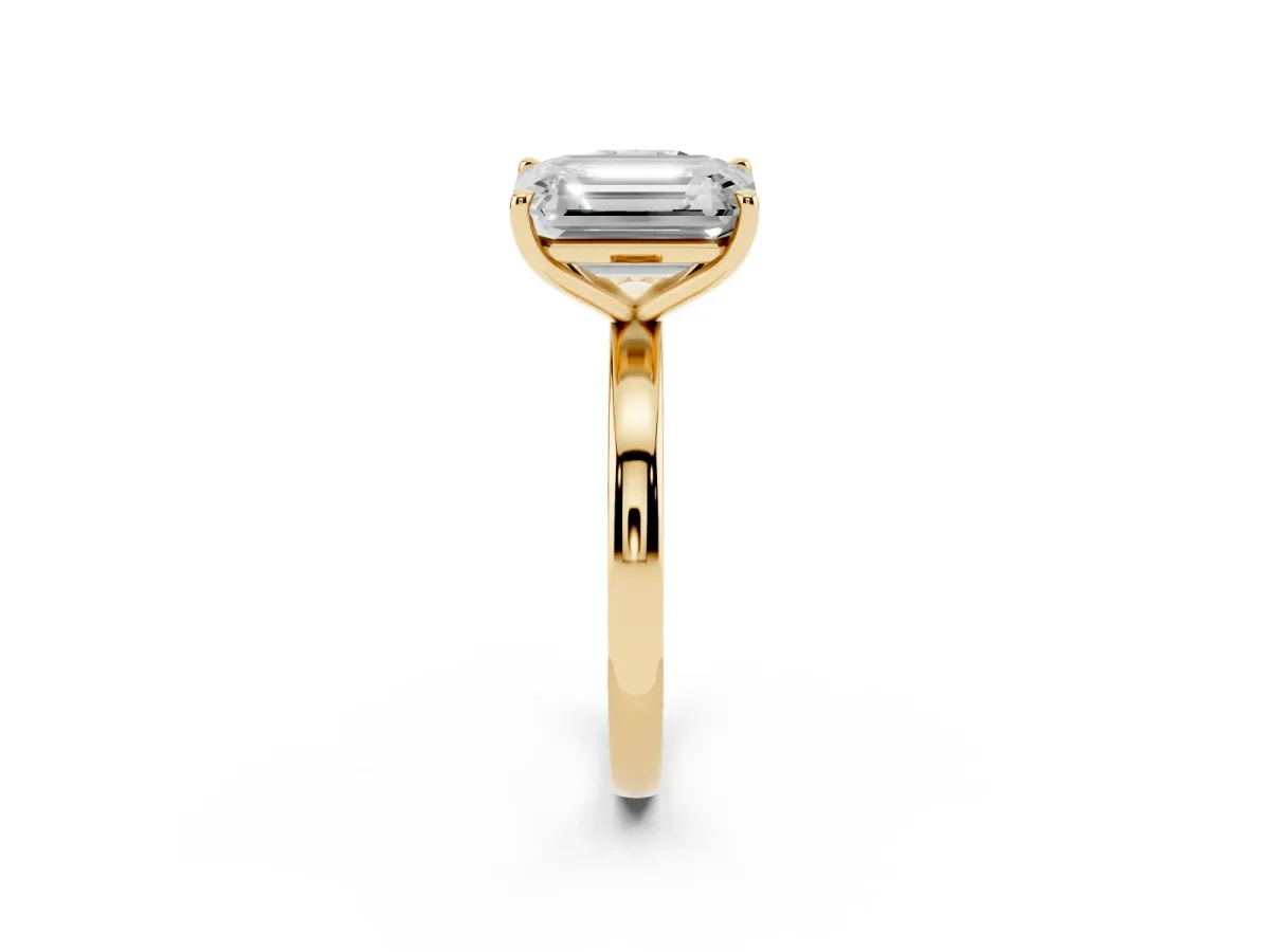 Cushion Cut and Emerald Cut Toi Moi Ring with Prong Setting Yellow gold