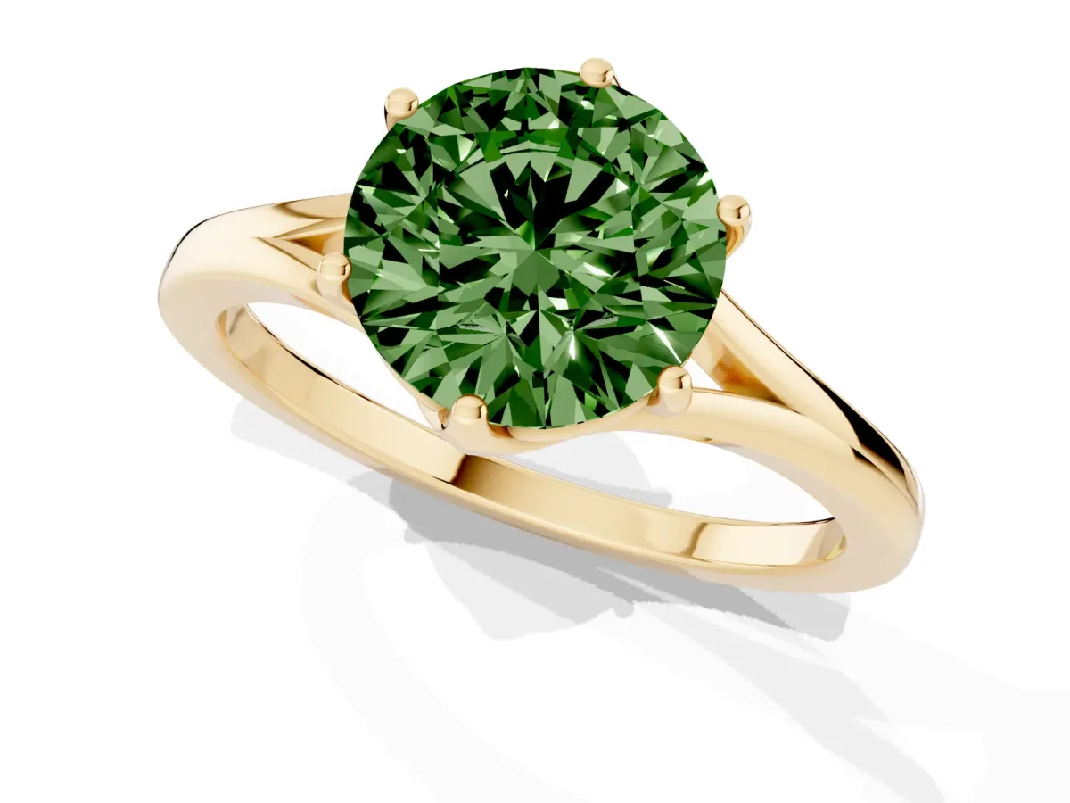 Fancy Green Round Cut Solitaire Diamond Ring with Six-Prong Setting and Tapered Band Yellow gold