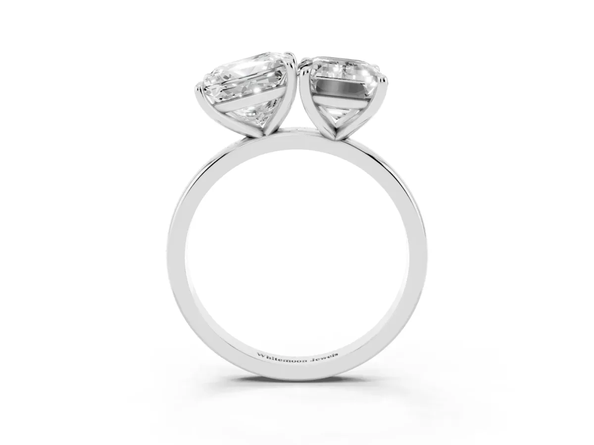 Princess Cut and Emerald Cut Toi Moi Ring with Prong Setting Silver