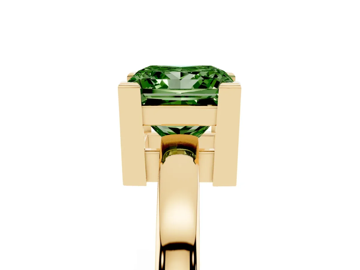 Fancy Green Princess Cut Cut Solitaire Ring with Four-Prong Setting and Classic Band Yellow gold